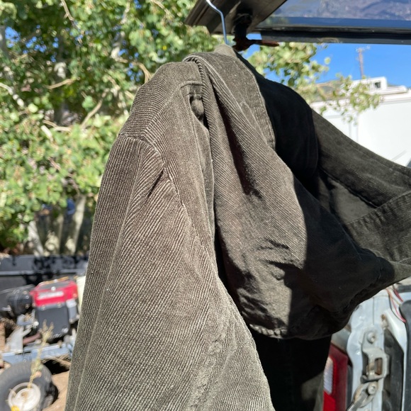 Dark khaki green corduroy jacket . Won back in 2009 from a Twilight contest - Picture 4 of 5